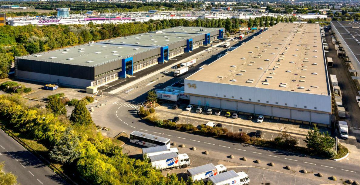 Local d'activité Aulnay-sous-Bois 1161m² Location local d'activité Aulnay-sous-Bois Seine-Saint-Denis OLACT2310010 0